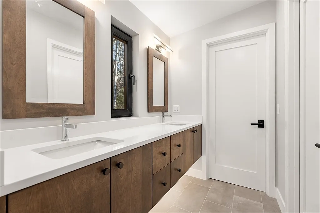White quartz master vanity - Newton, MA